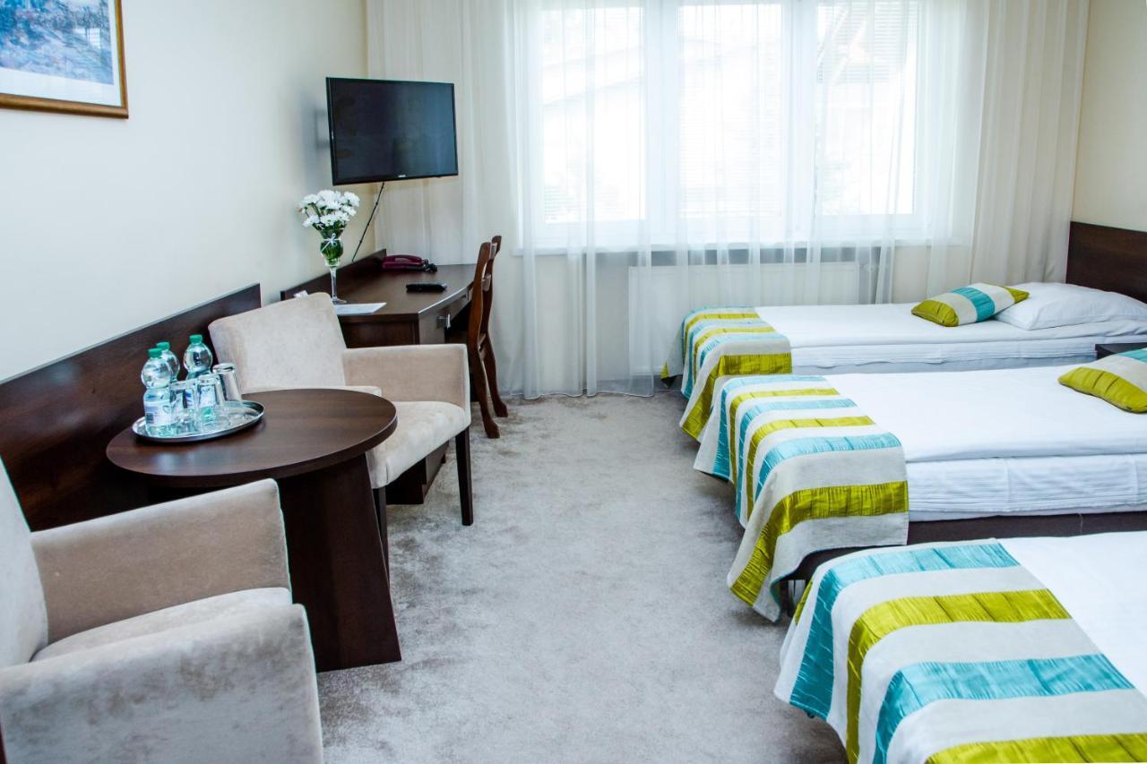 Hotel Alexandra โปเบียดยิสกา ภายนอก รูปภาพ